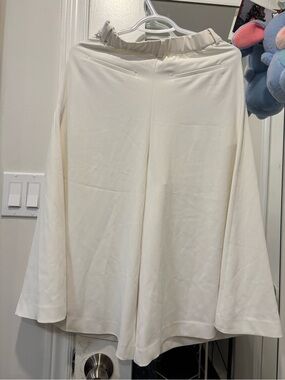 Uniqlo Cream Circle Culottes pant with Elastic Waist